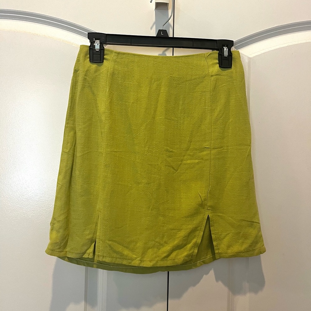 Nasty Gal Linen Split Hem Pelmet Mini Skirt (in Lime)